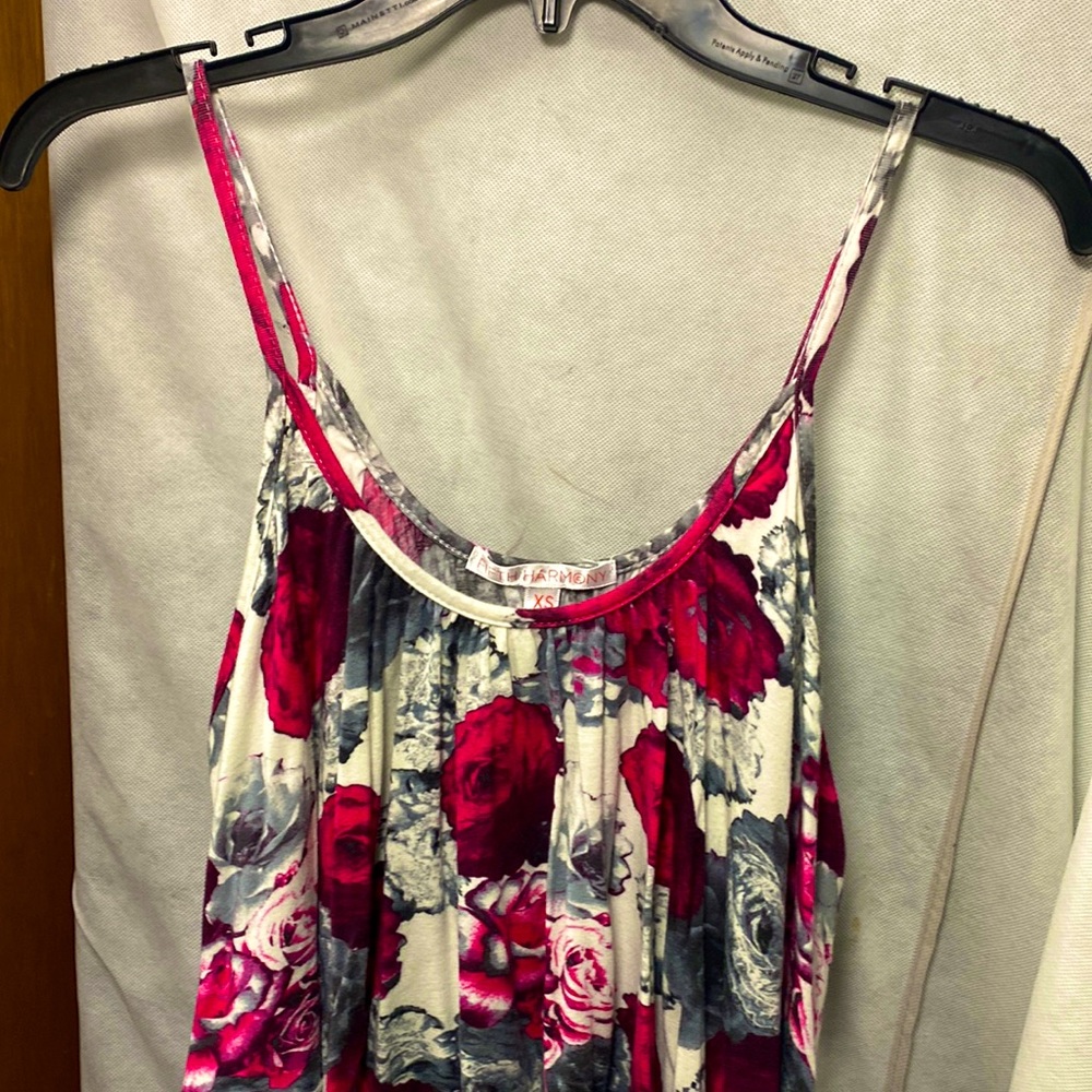 Crop Top - Picture 2 of 2